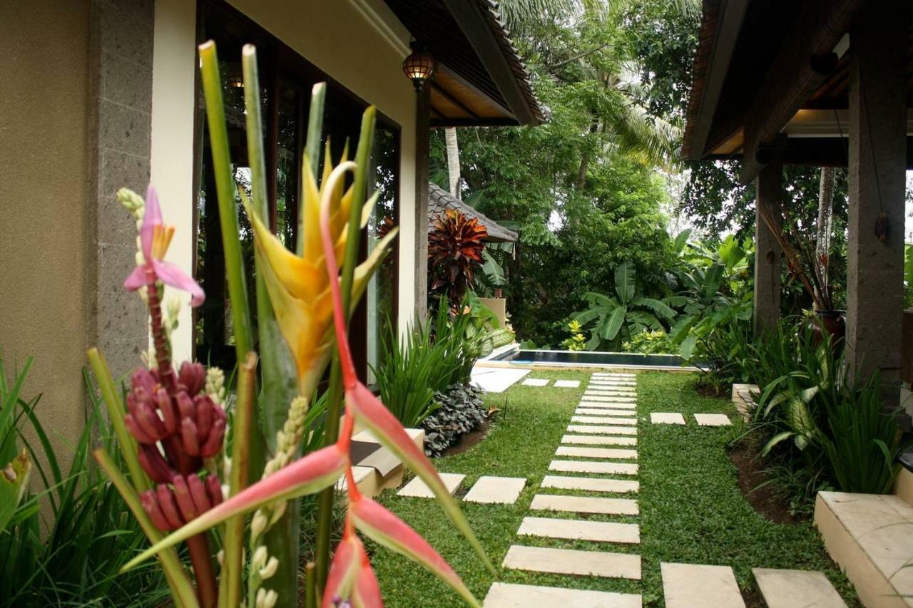 Villa Elysium Fields - Rustic Meets Industrial Chic Design Canggu  Bagian luar foto